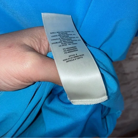 Aritzia Babaton Wavenlength T-shirt in Splash Blue Size Large NEW - Picture 9 of 10